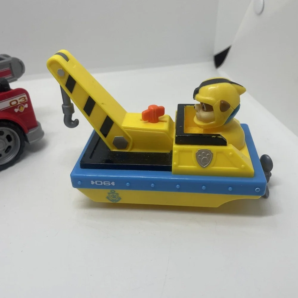 PAW Patrol‎ Marshall Figure & Fire Truck Vehicle And Swimways Rubble Rescue Boat